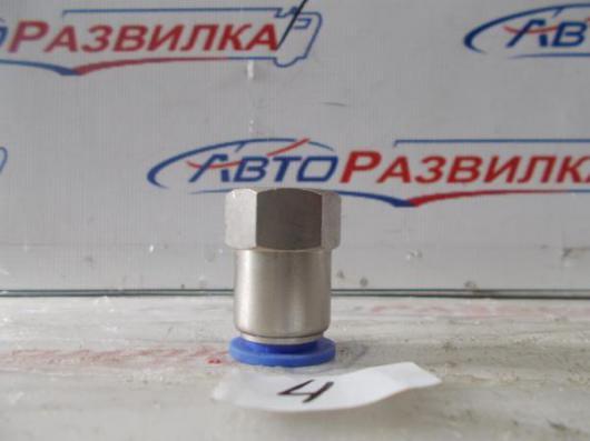 Соединитель трубок внутренняя резьба 12мм12х1,25 6107