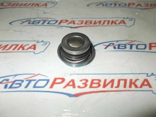 Сальник водяного насоса Д-260 нового образца фибра SP-1341 Россия