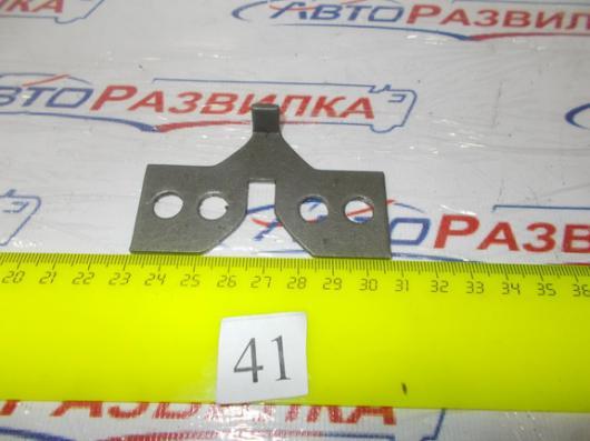 Стопор регулировочных гаек редуктора МАЗ  500А-2403044