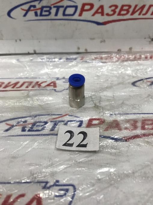 Соединитель трубок внутренняя резьба  6мм М10х1мм метал