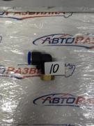 Соединитель трубок угловой внутренняя резьба 12мм М12х1.25