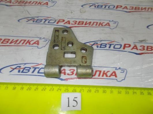 Петля крепления двери УК верхняя МТЗ А37.03.022-Б