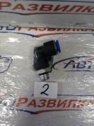 Соединитель трубок угловой наружная резьба 10мм М12х1,25 220158